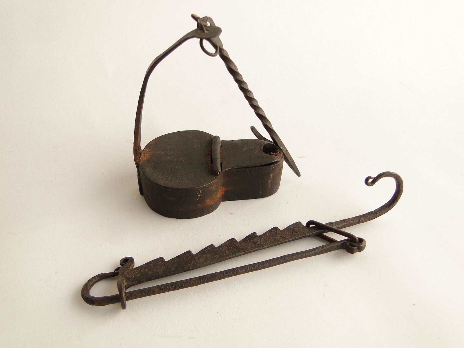 C. 1800 IRON TRAMMEL, BETTY LAMP (1 of 3)