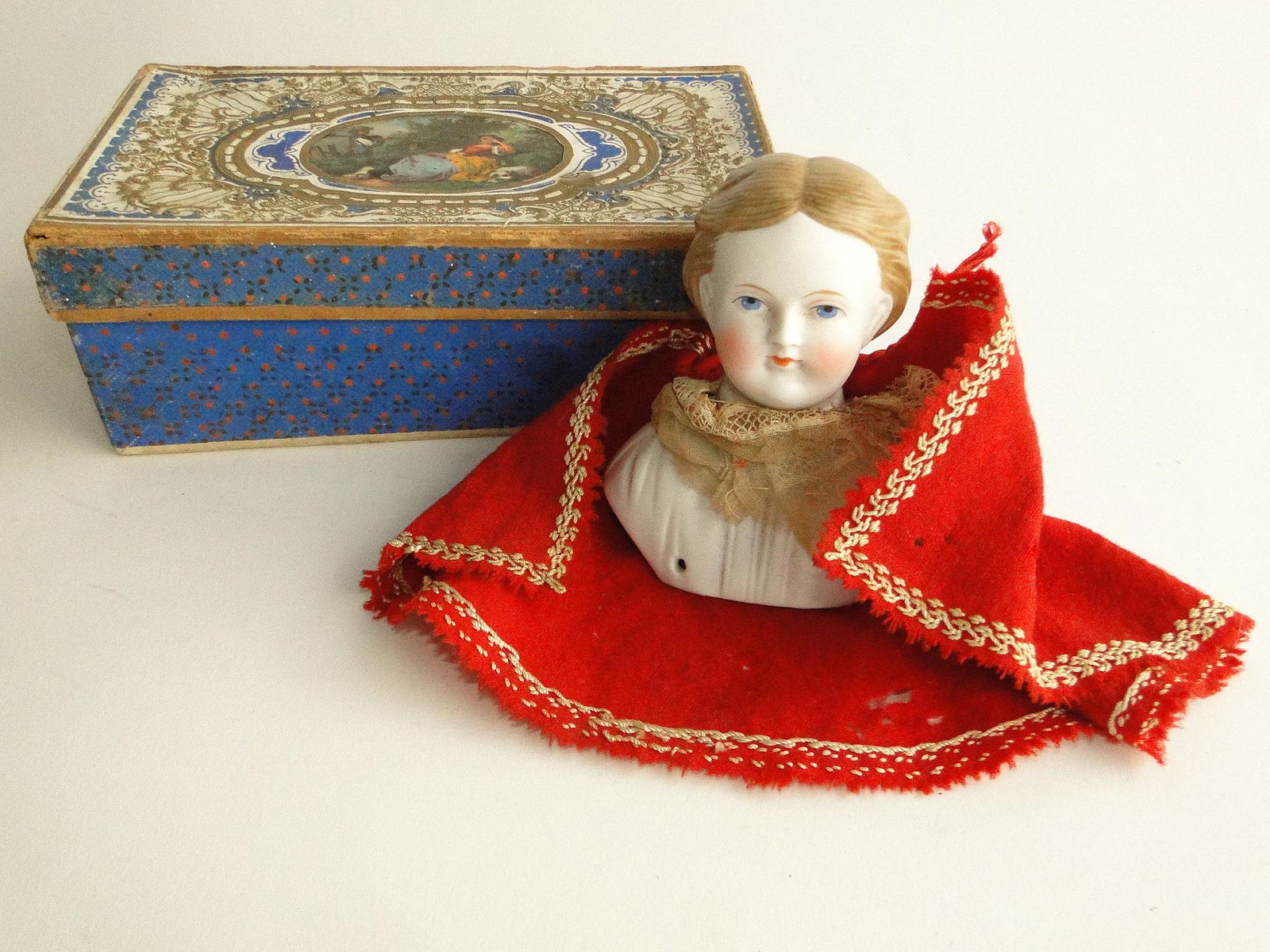 19TH C BLUE RECTANGULAR WALLPAPER BOX, DOLL HEAD (1 of 1)