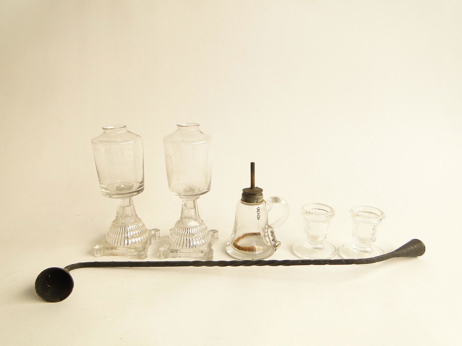 GROUPING OF LIGHTING (1 of 2)