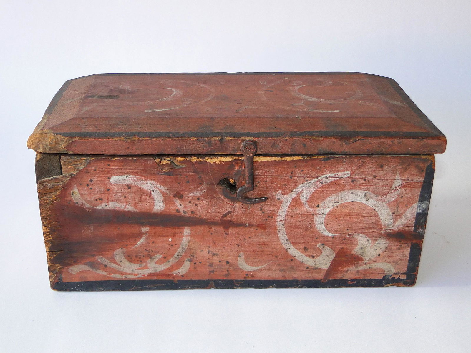 19TH C PAINT DECORATED WAGON BOX (1 of 6)