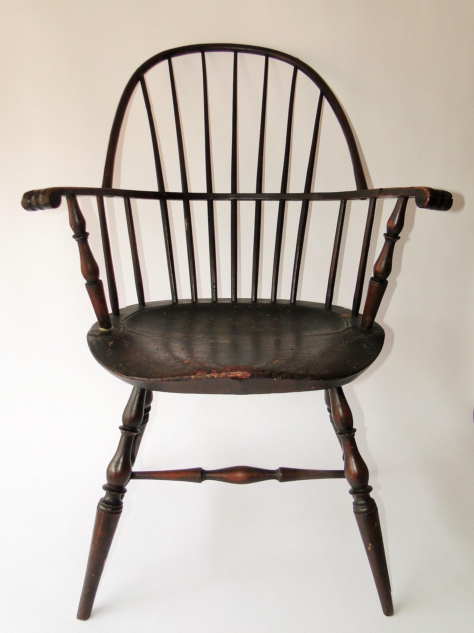 18TH C KNUCKLE ARM WINDSOR CHAIR (1 of 8)