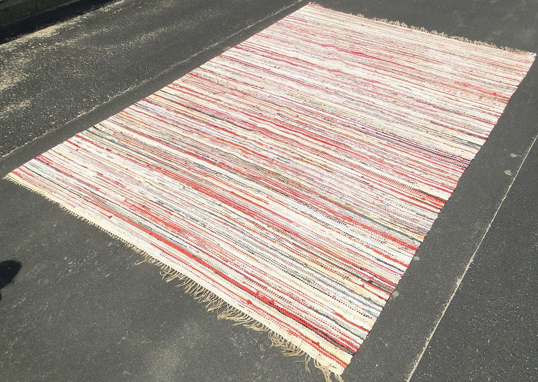 VINTAGE 8 X 12 LIGHT COLOR RAG RUG (1 of 4)