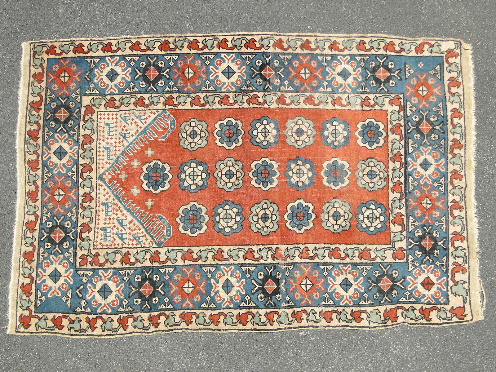 GEOMETRIC ORIENTAL PRAYER RUG (1 of 2)