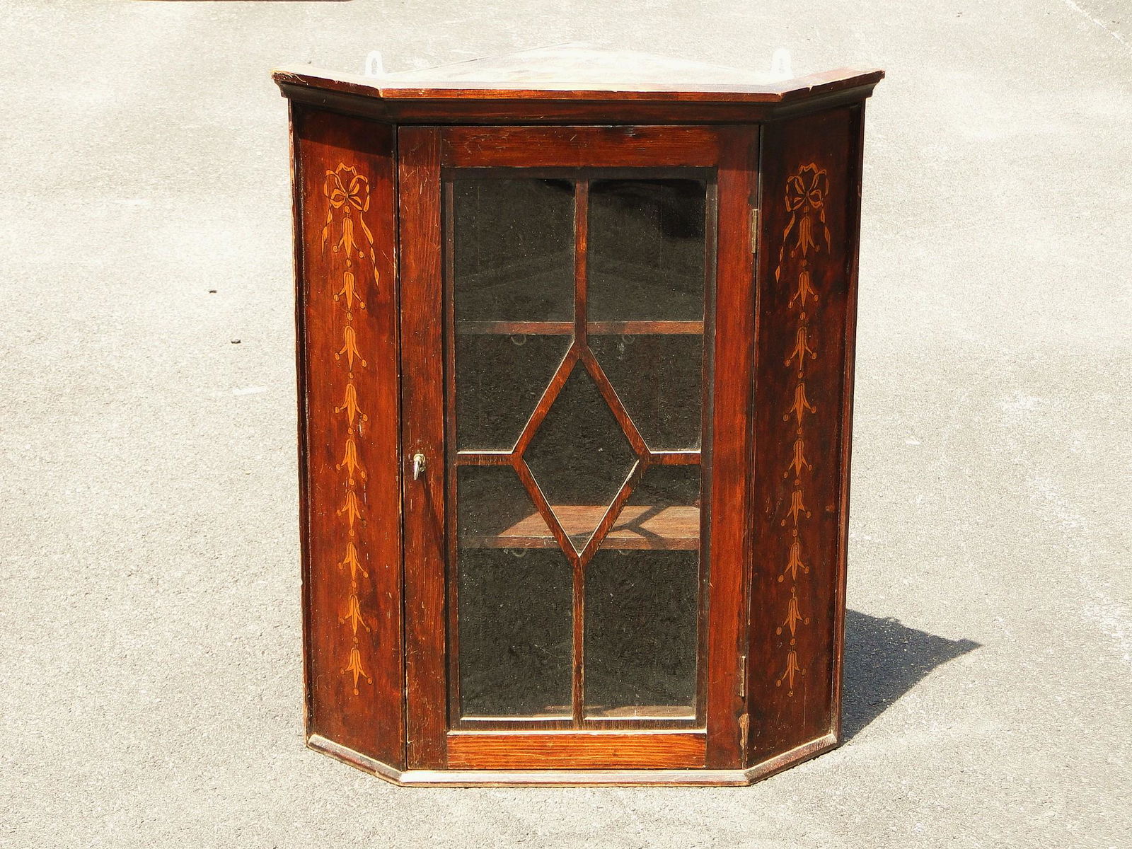 SMALL 19TH C HANGING CORNER CABINET (1 of 5)