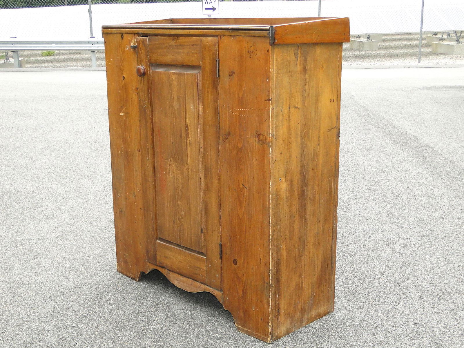 19TH C SINGLE DOOR CUPBOARD (1 of 2)