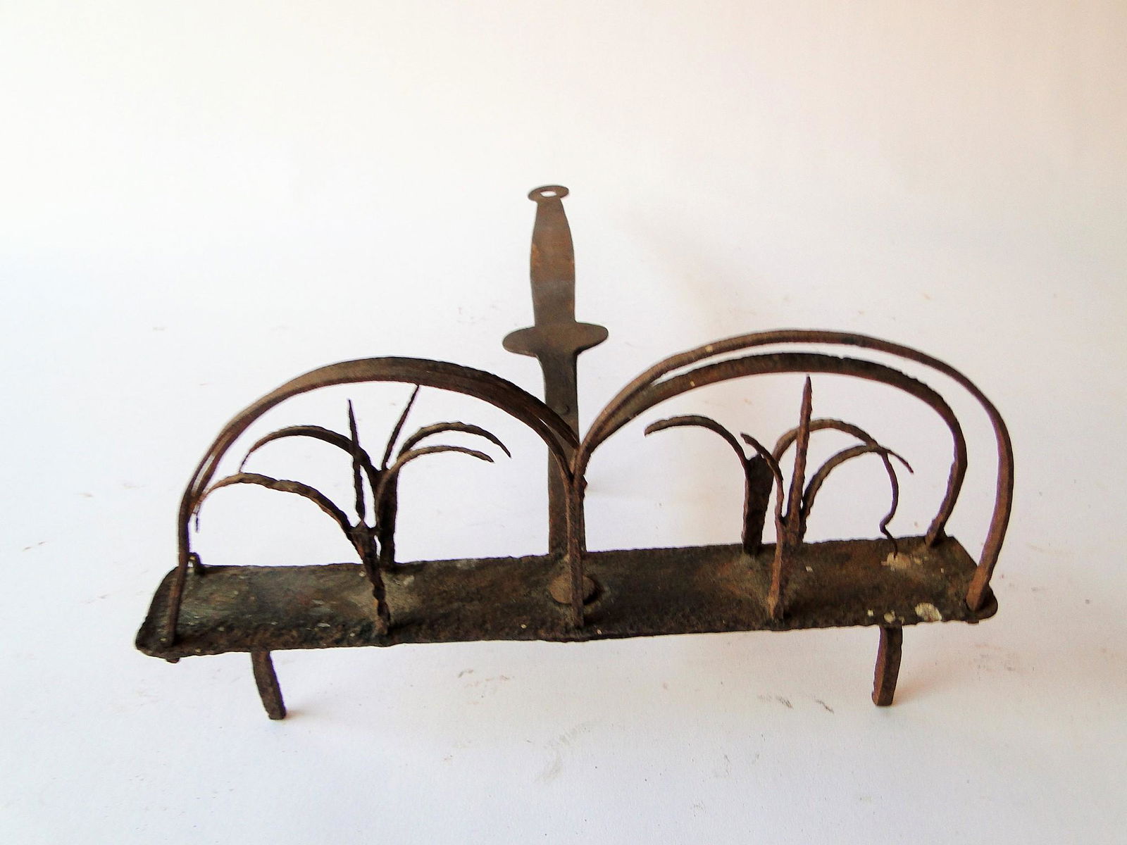 EARLY 19TH C HEARTH TOASTER (1 of 3)