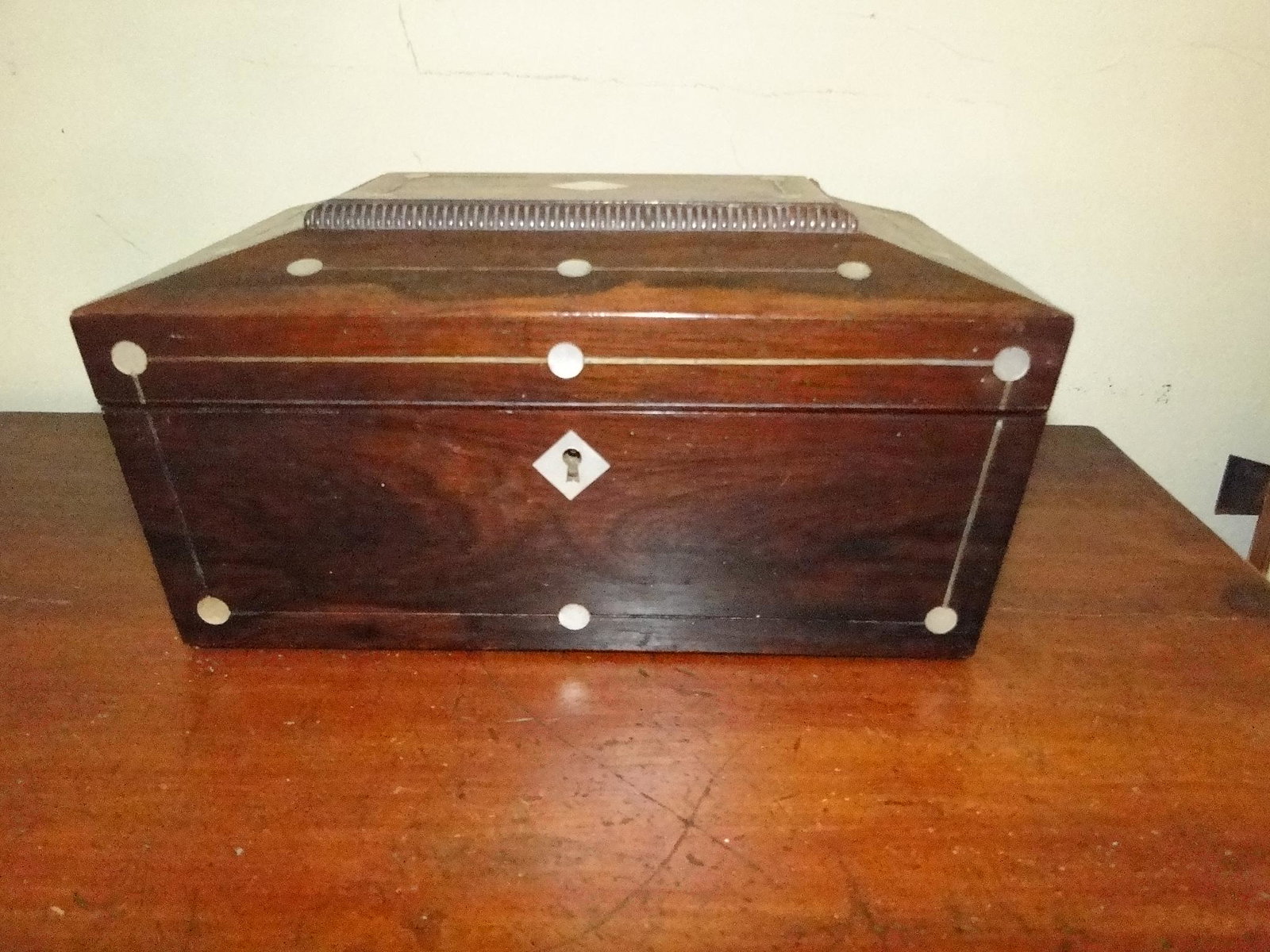 1 INLAID SARCOPHAGUS TOP VALUABLES BOX (1 of 4)