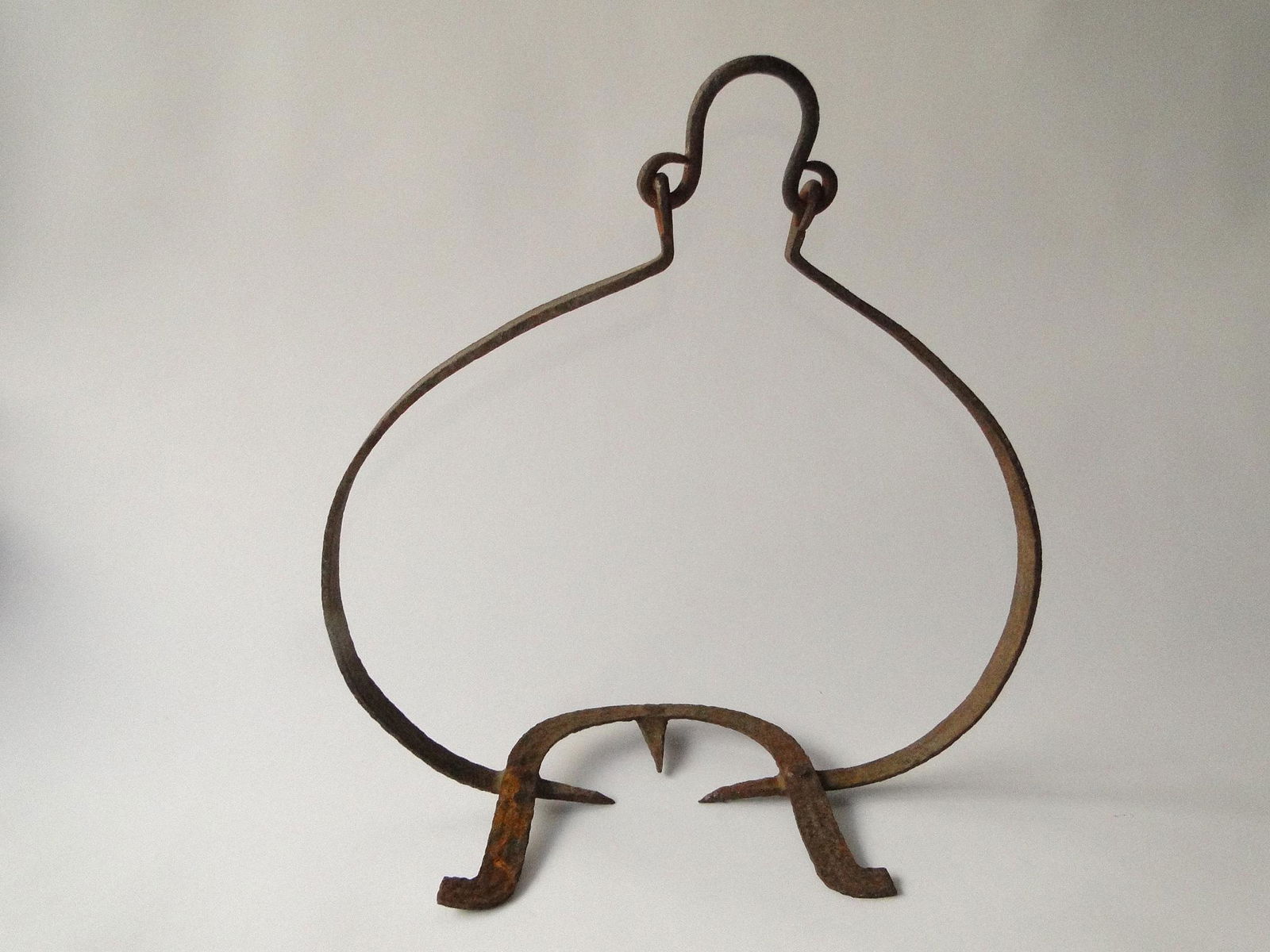 SMALL IRON WARMING SHELF (1 of 2)