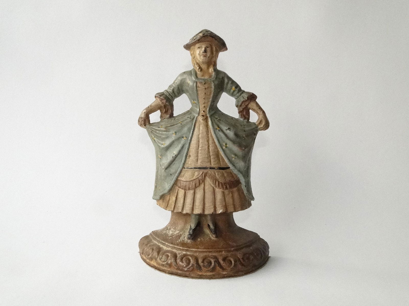 HUBLEY "FRENCH GIRL" #23 DOORSTOP (1 of 3)