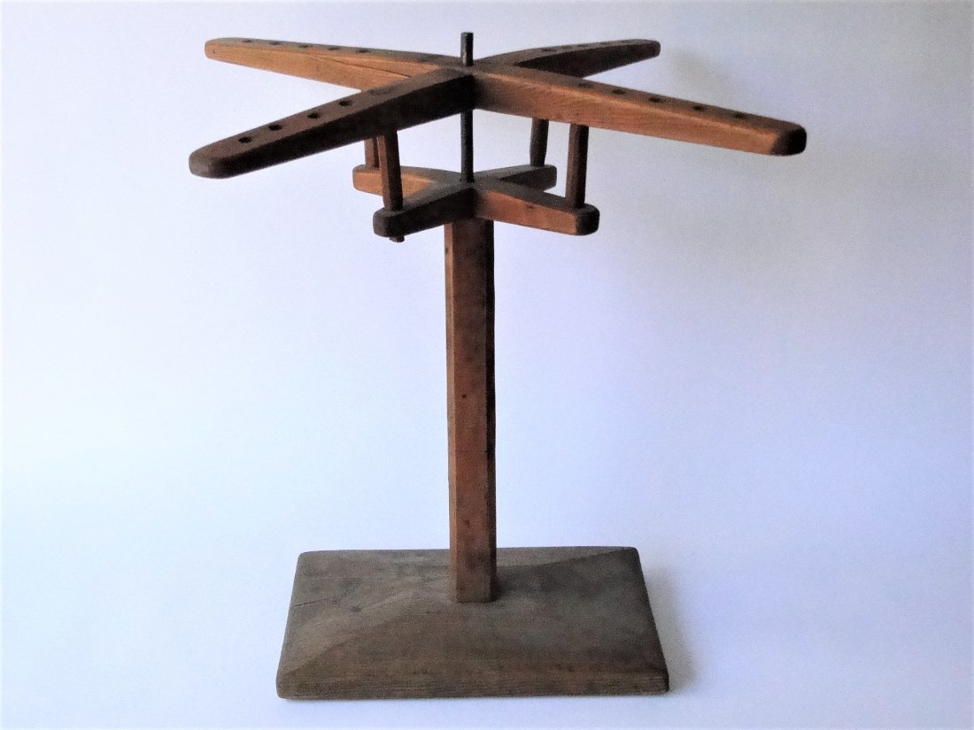 AMERICAN PRIMITIVE WOODEN CANDLE / HERB DRYER (1 of 3)