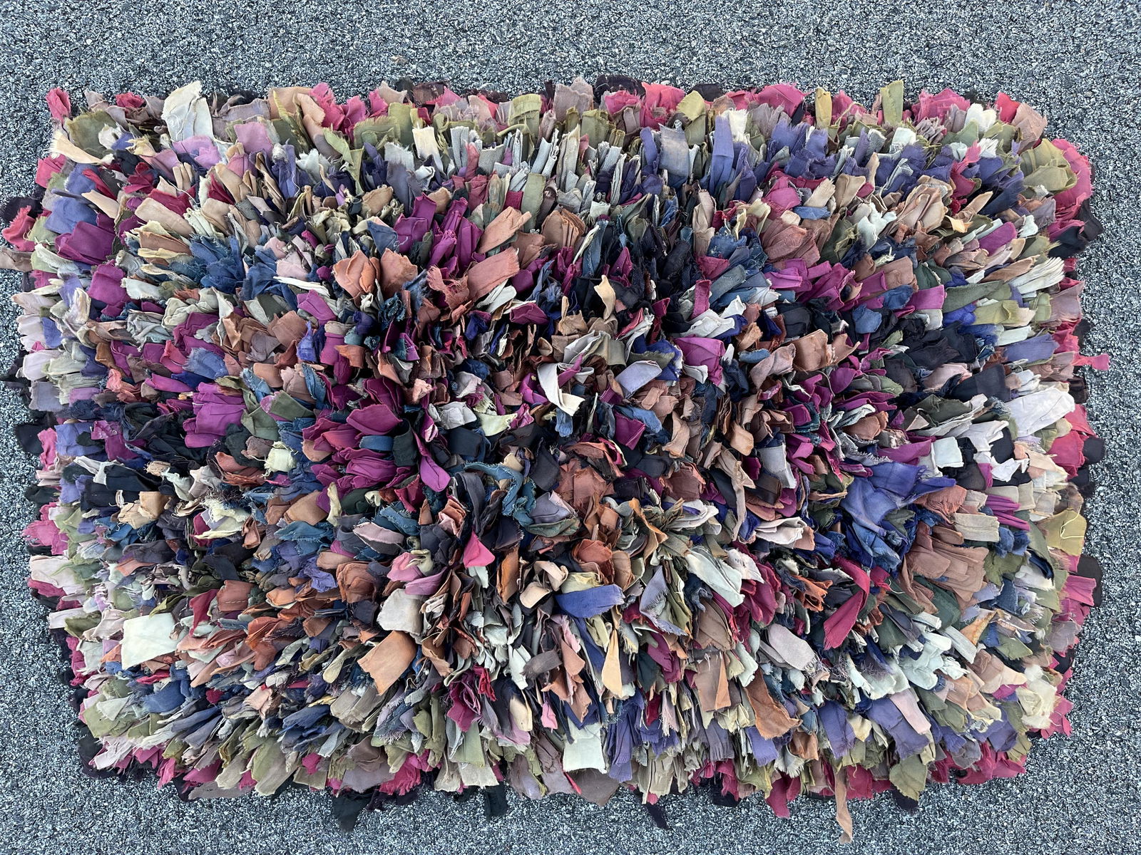 EARLY FOLK ART SILK SHAKER RUG (1 of 3)