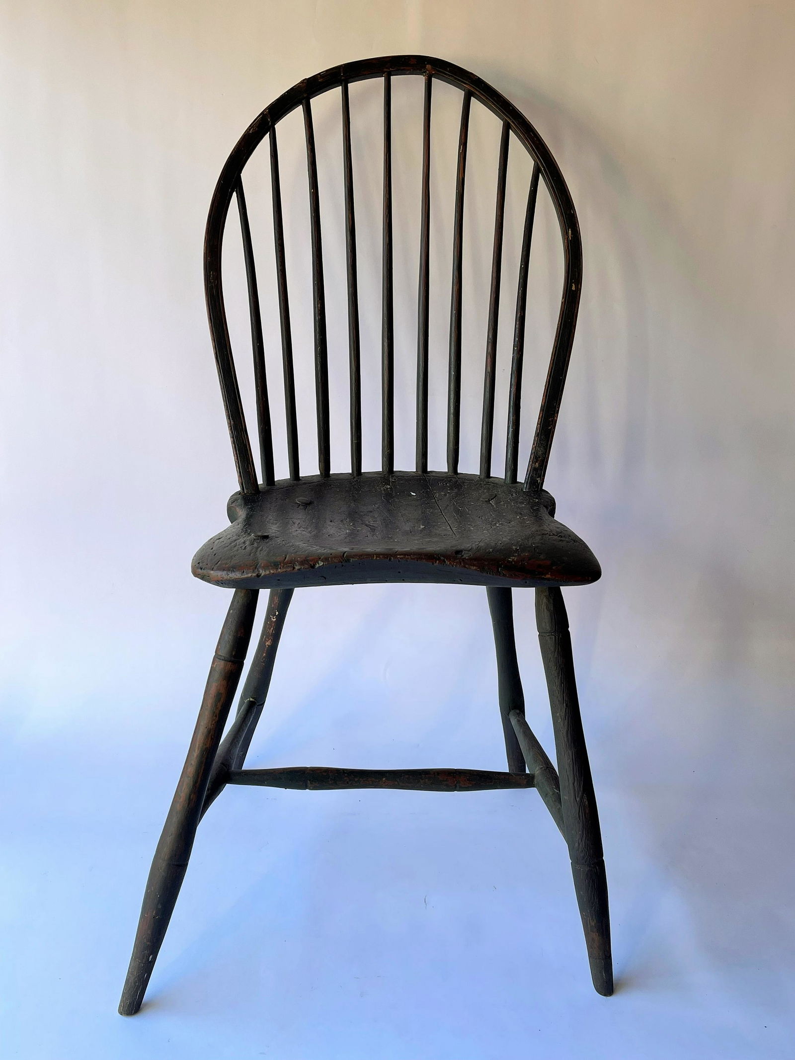 18TH C MA. BOWBACK WINDSOR SIDE CHAIR (1 of 4)