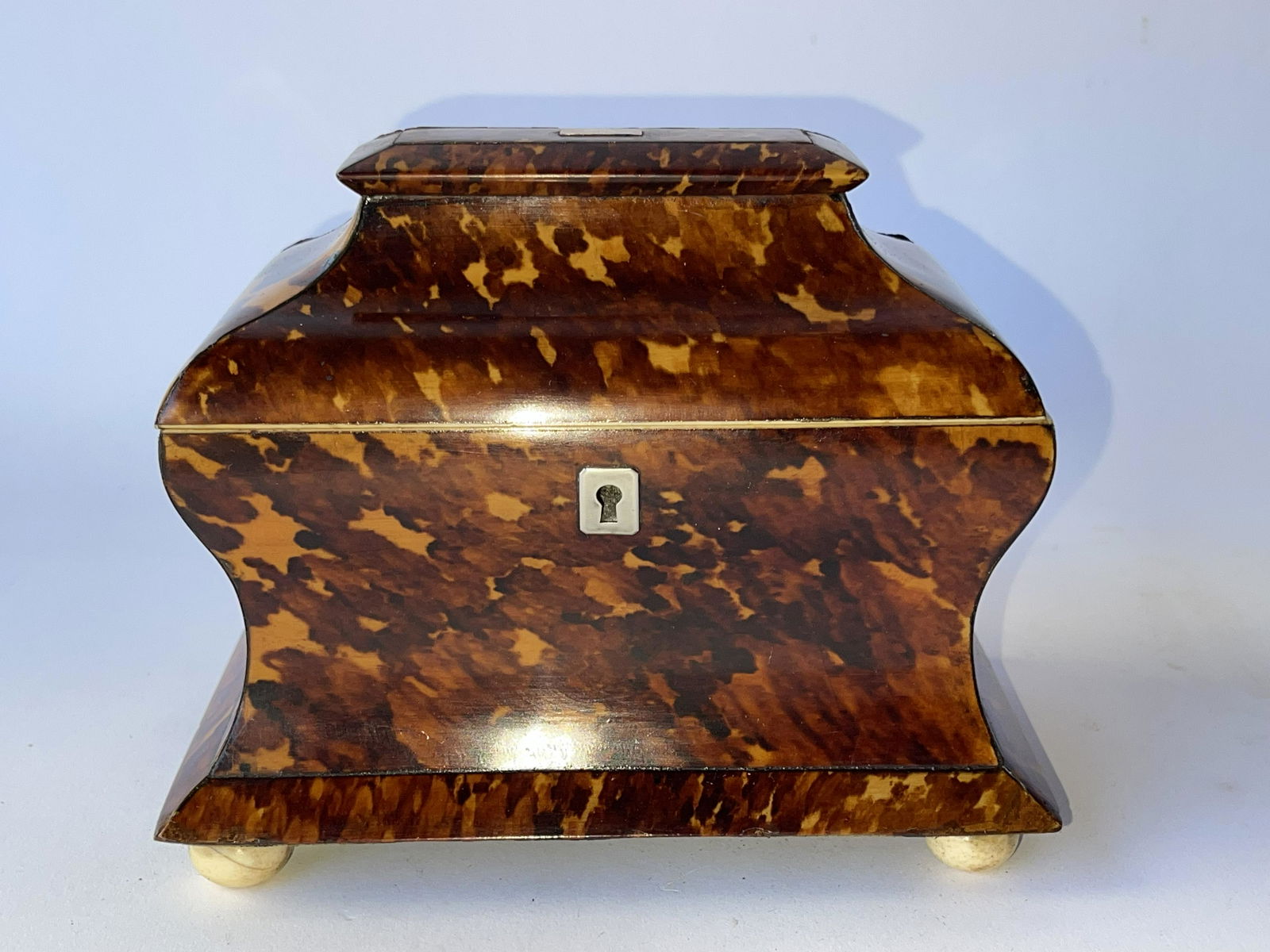 19TH C TORTOISE SHELL TEA CADDY (1 of 8)