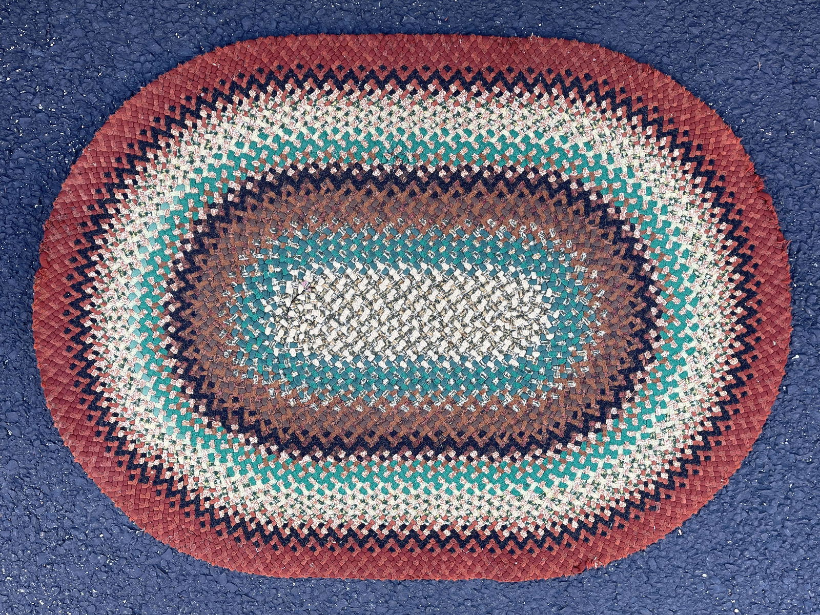 VINTAGE BRAIDED RUG (1 of 2)