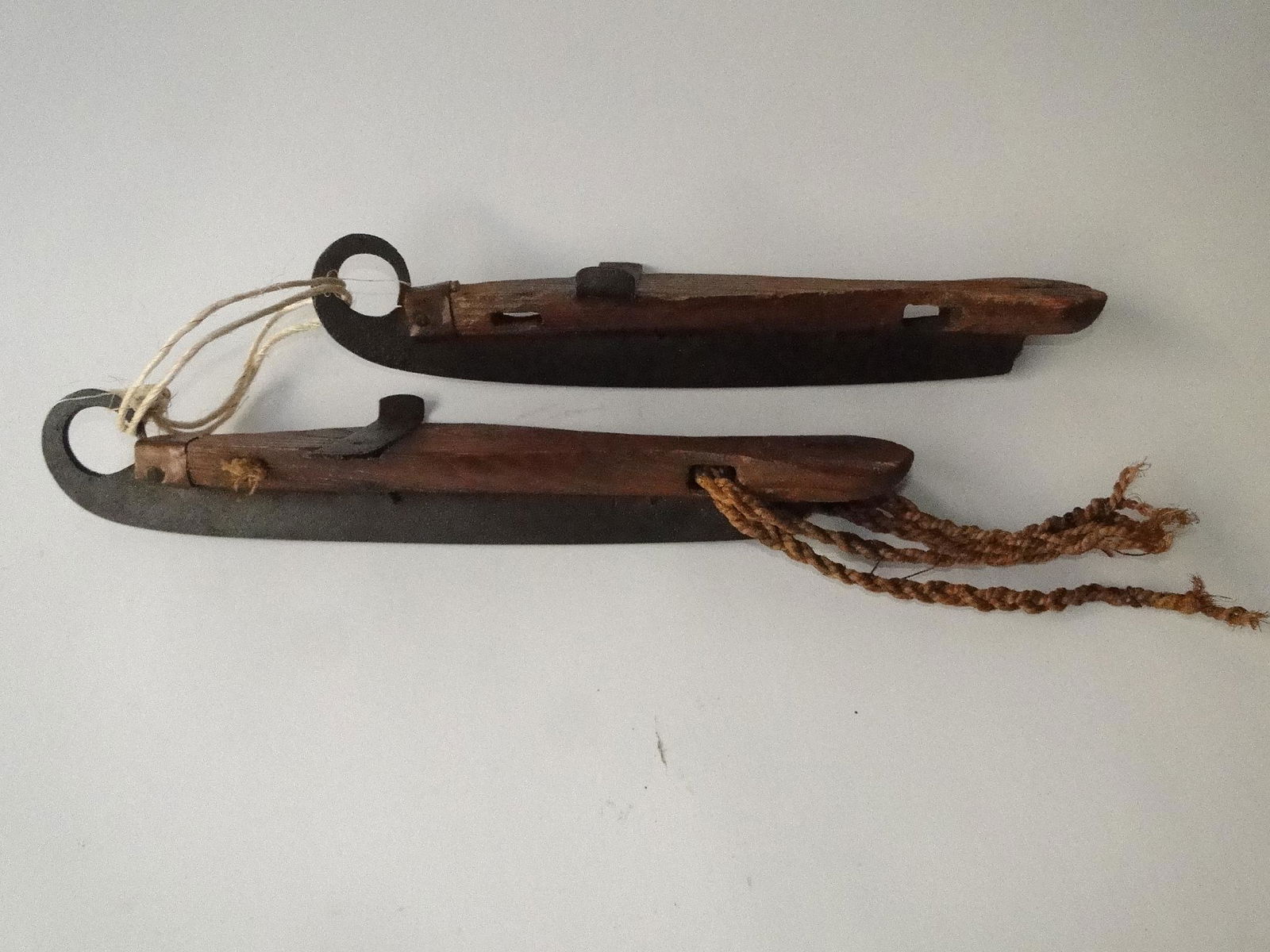 PAIR OF EARLY ICE SKATES (1 of 2)