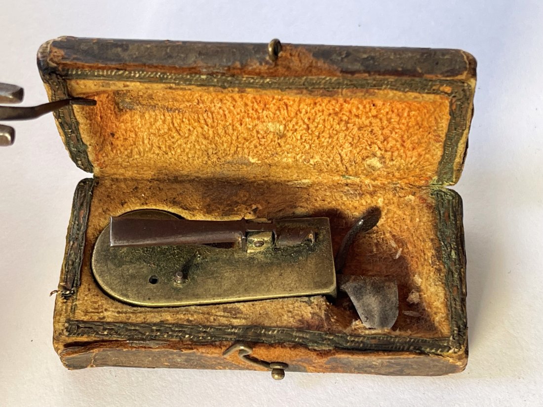 RARE CIVIL WAR ERA DR.'S BLEEDER TOOL (1 of 2)