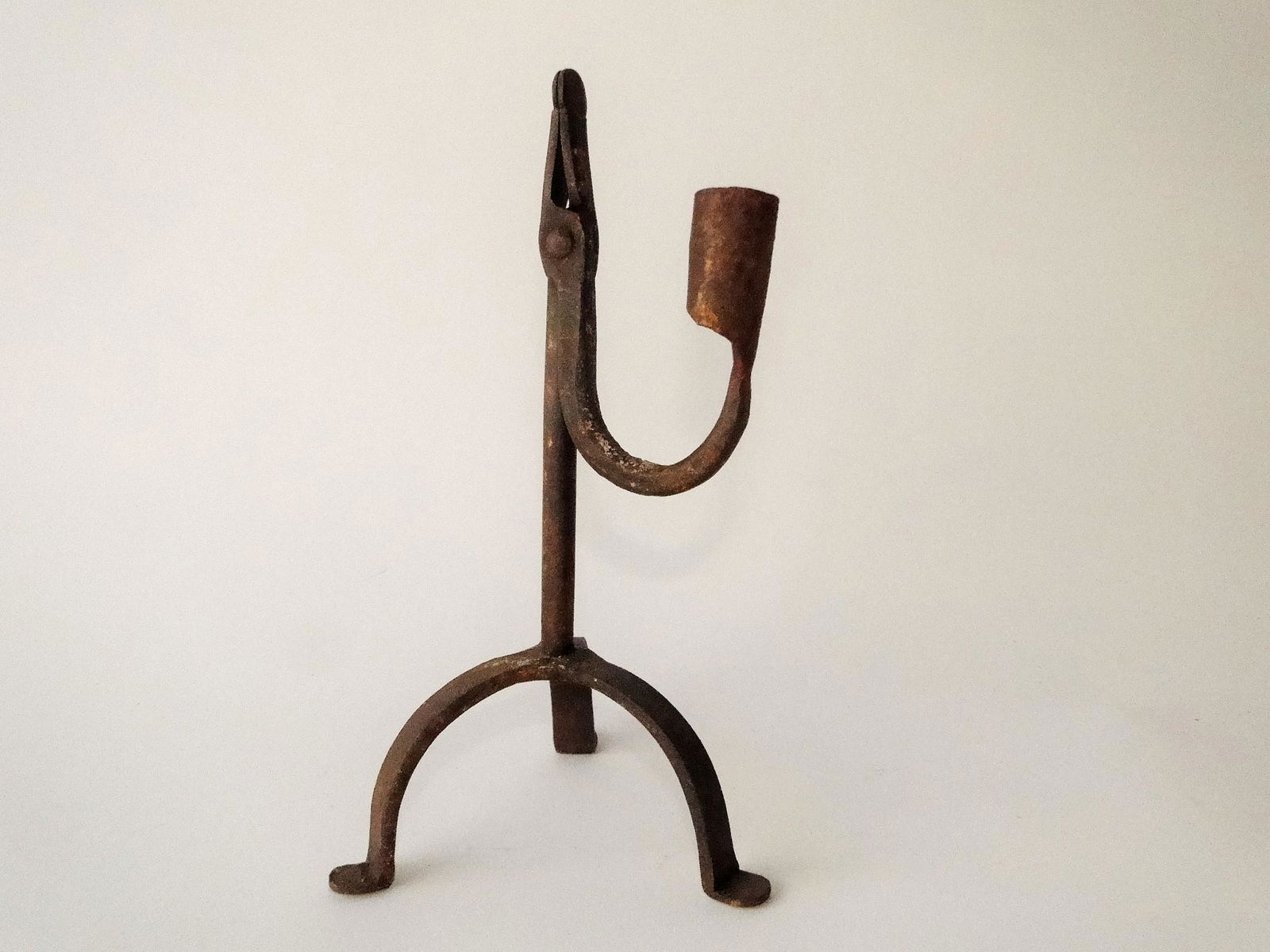 18TH C RUSH LIGHT WITH CANDLE HOLDER (1 of 3)