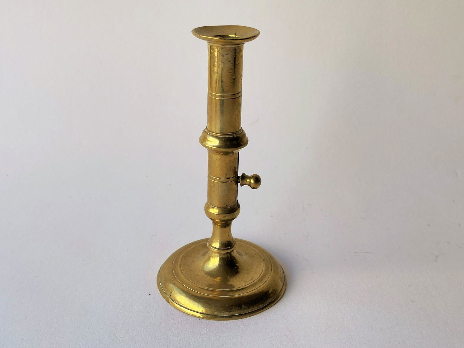 TWO ENGLISH PUSH UP CANDLESTICKS CIRCA 1800 (1 of 4)