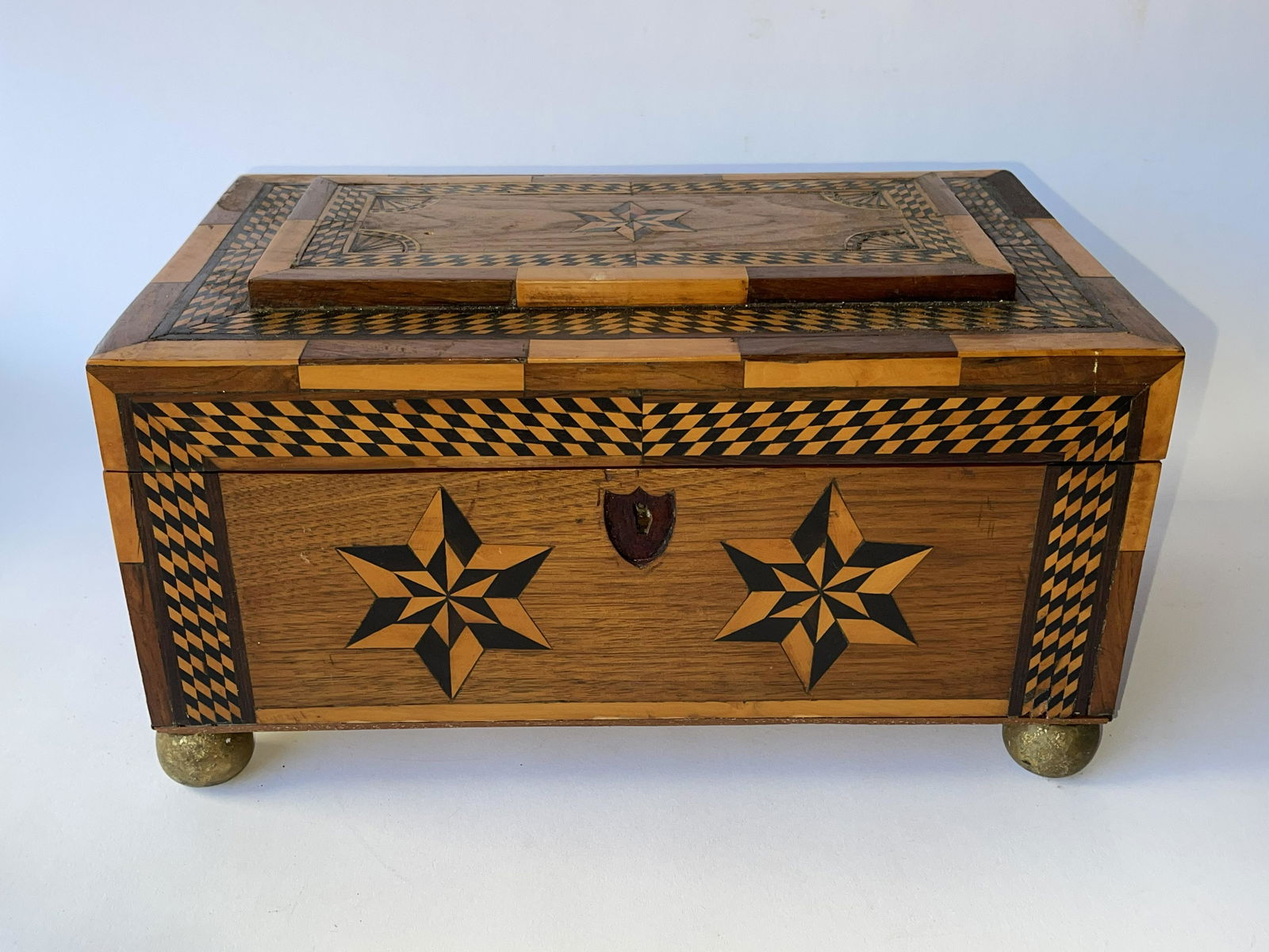 SAILOR MADE INLAID BOX19TH C (1 of 7)