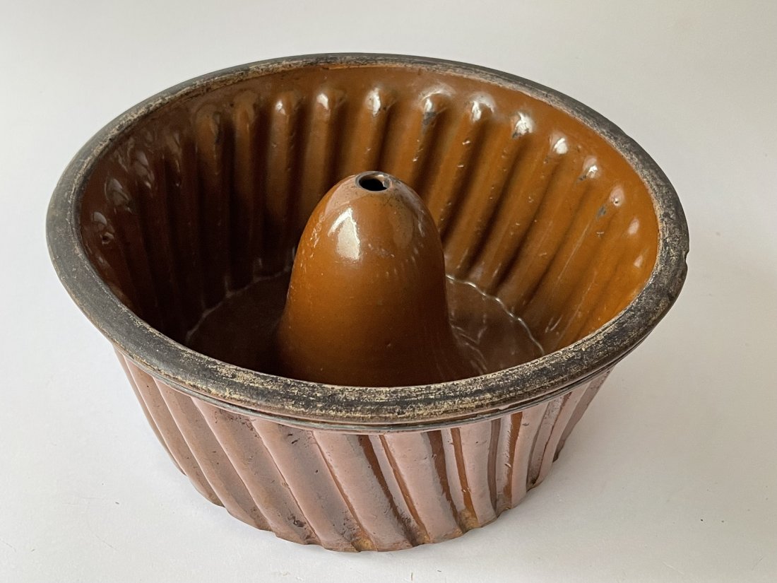 19TH C REDWARE FOOD MOLD (1 of 4)