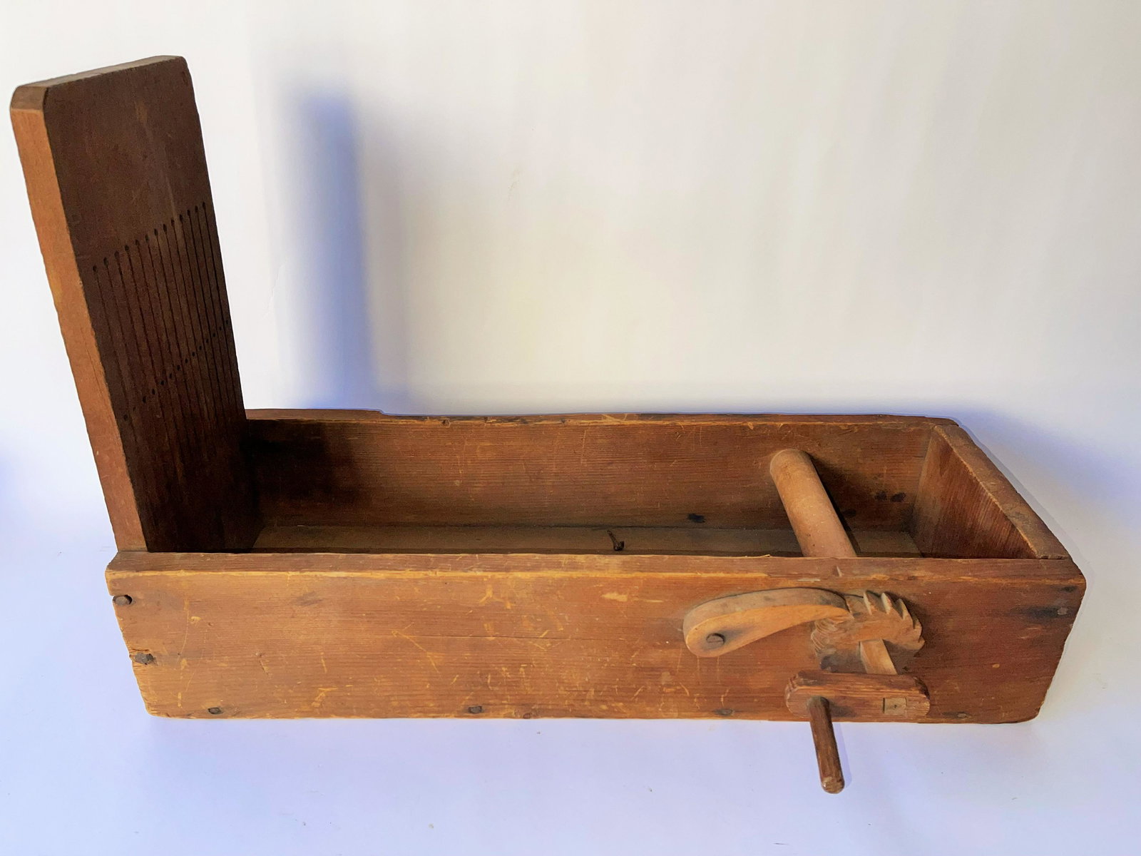 PRIMITIVE TABLE TOP TAPE LOOM (1 of 4)