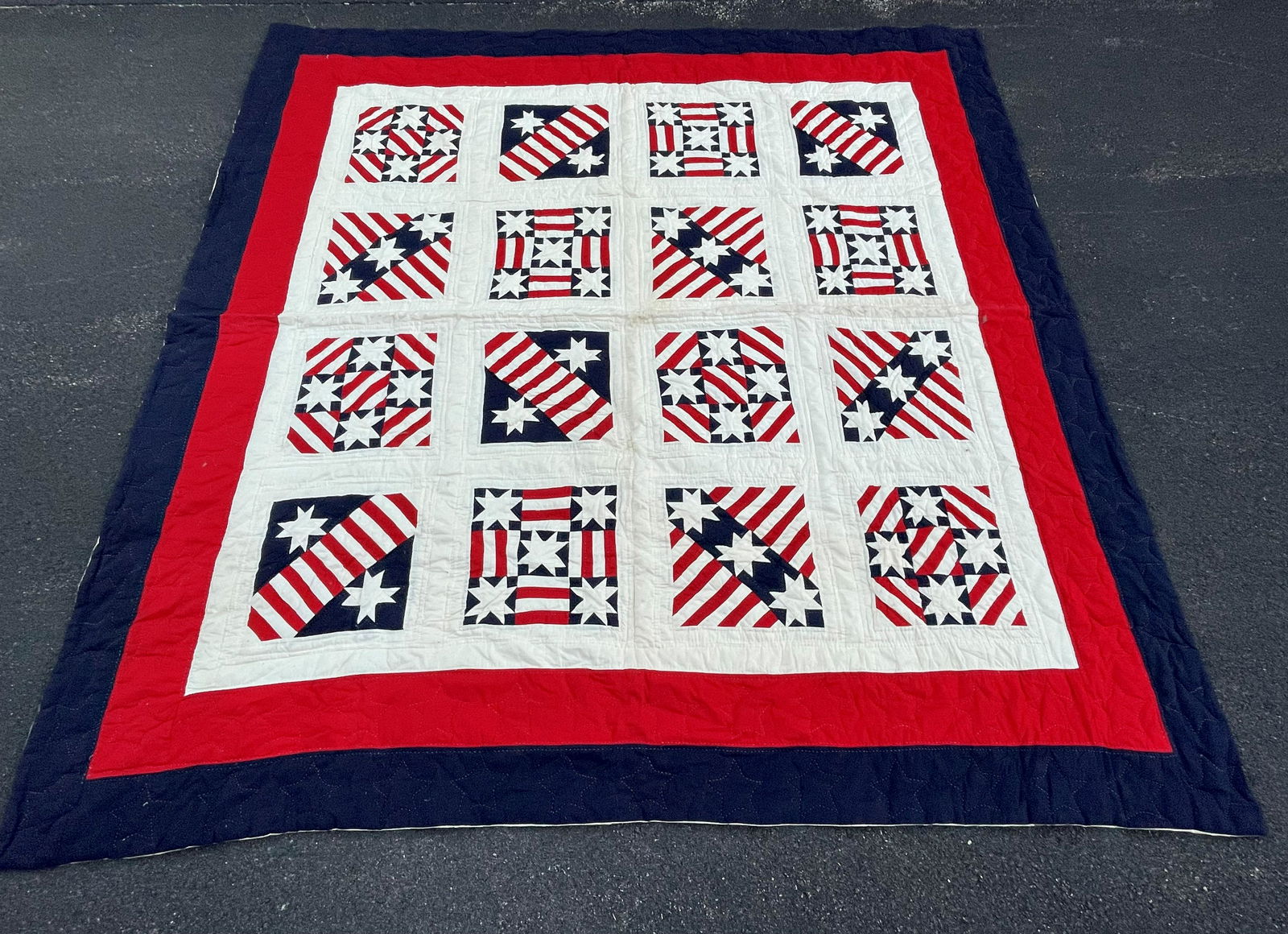 AMERICAN FLAG THEMED QUILT (1 of 2)