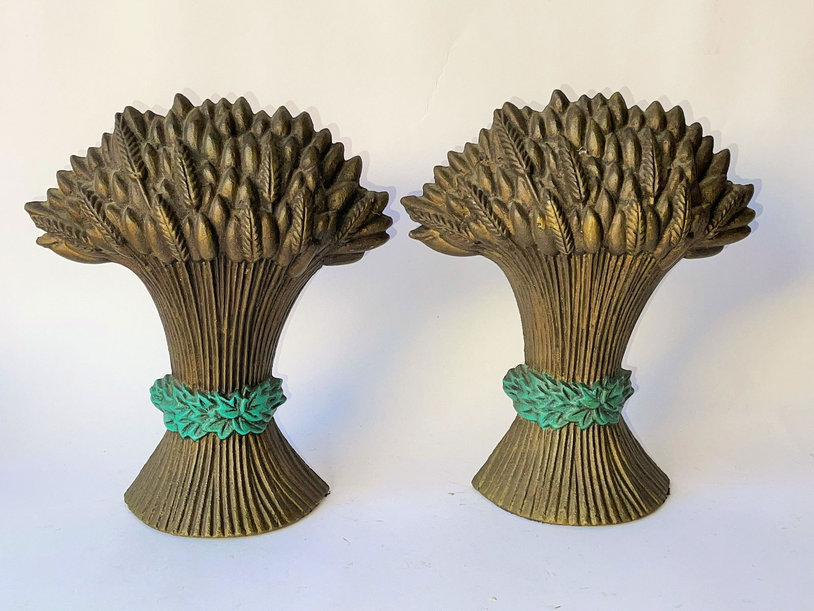 WHEAT STOCK PAINTED BOOKENDS: WHEAT STOCK PAINTED BOOKENDS 8'
