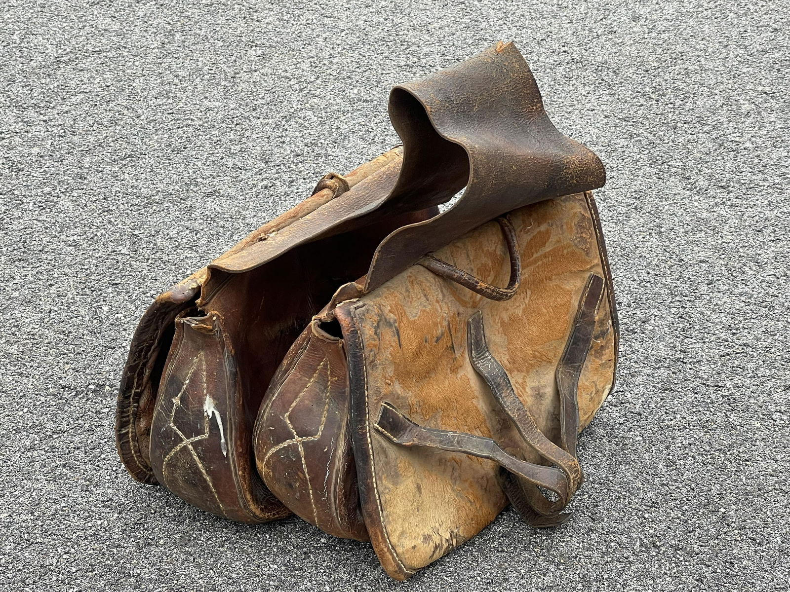PRIMITIVE LEATHER SADDLE BAGS (1 of 3)