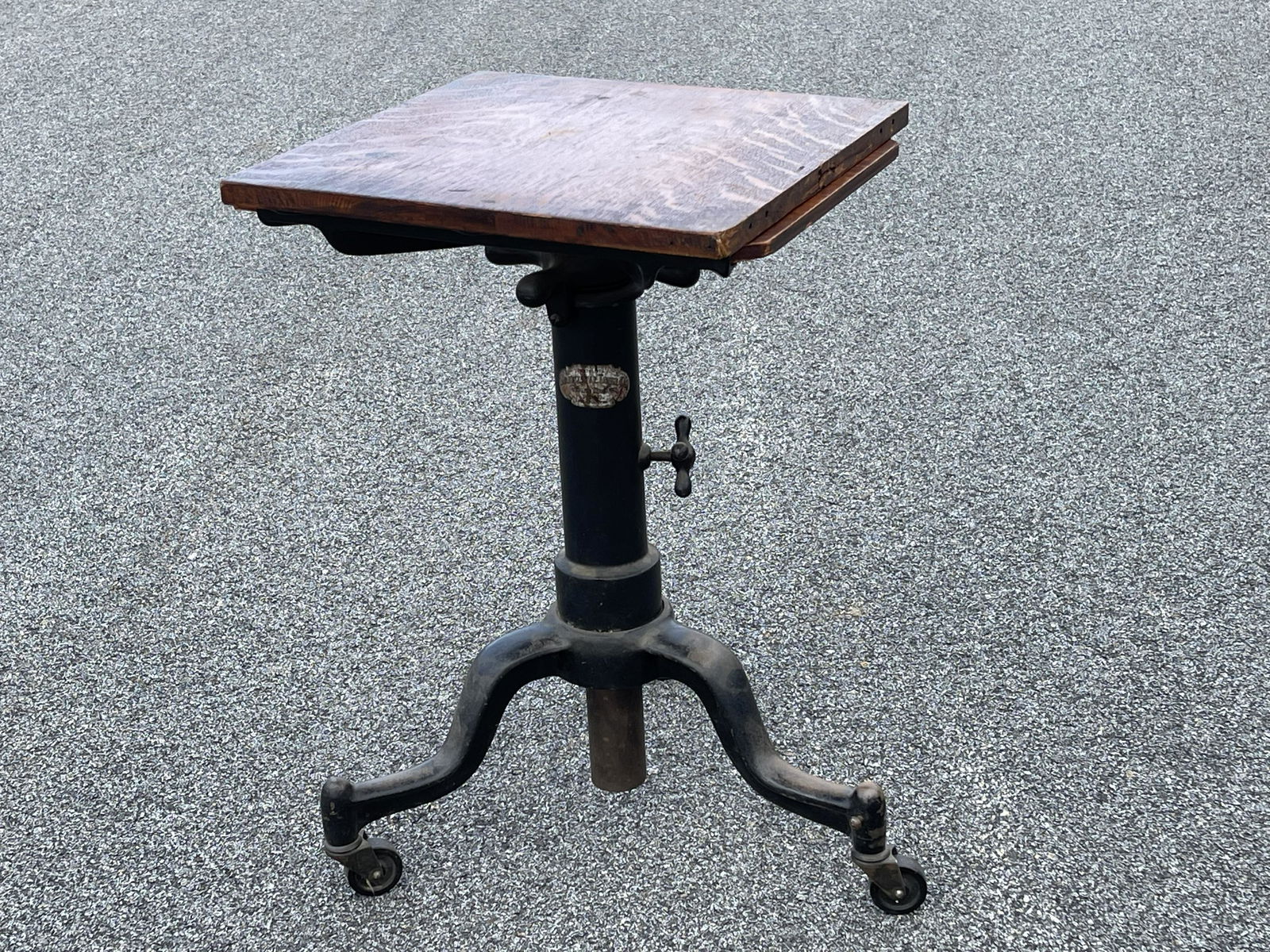IRON BASE TYPEWRITER TABLE (1 of 5)