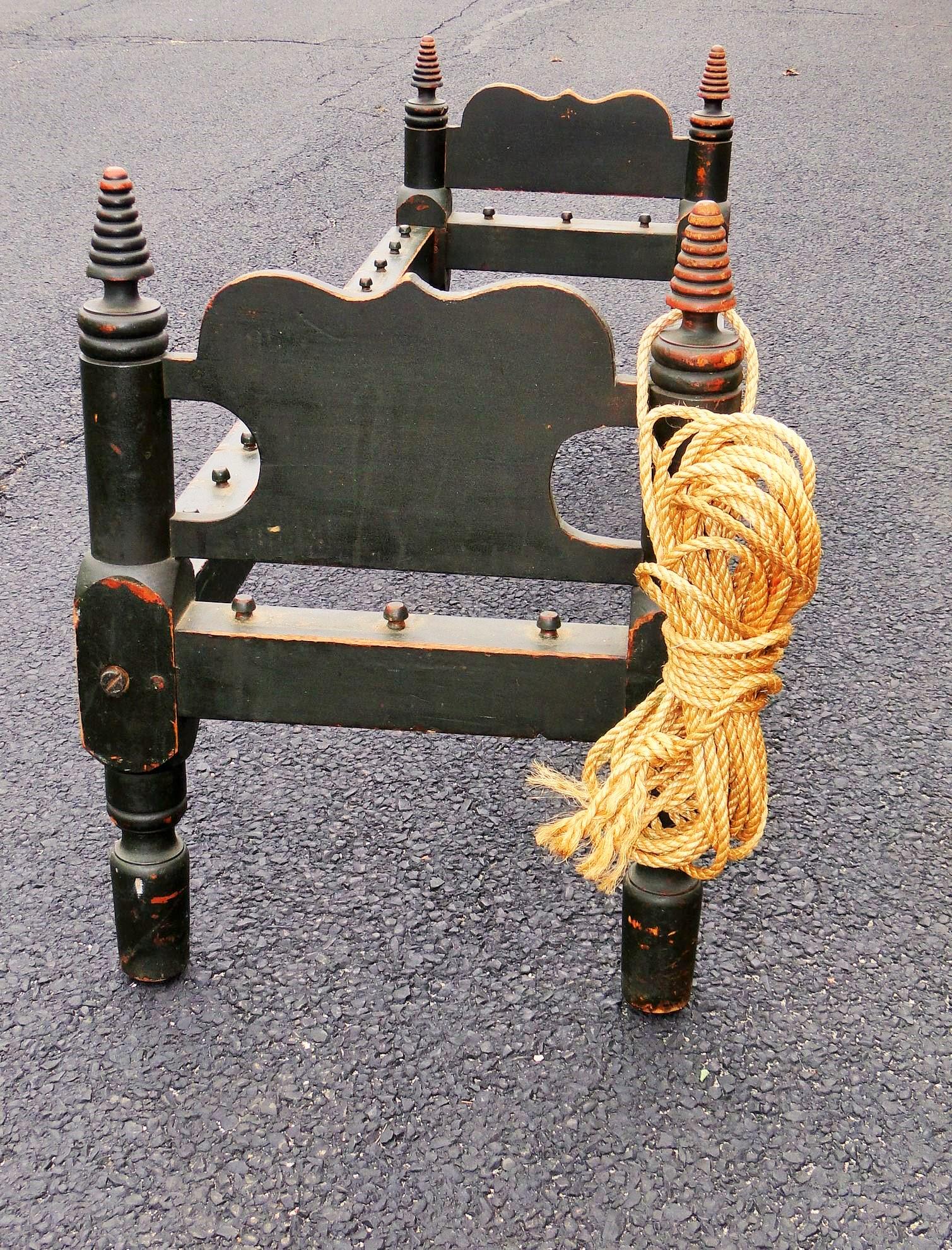 RARE 18TH C PAINTED DAYBED (1 of 5)