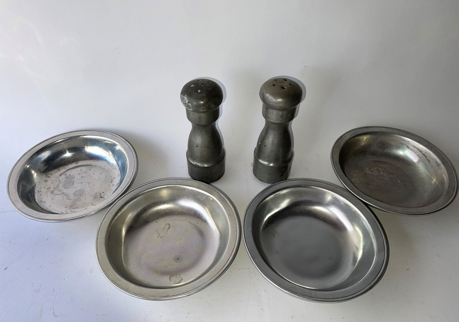 GROUPING OF PEWTER (1 of 3)