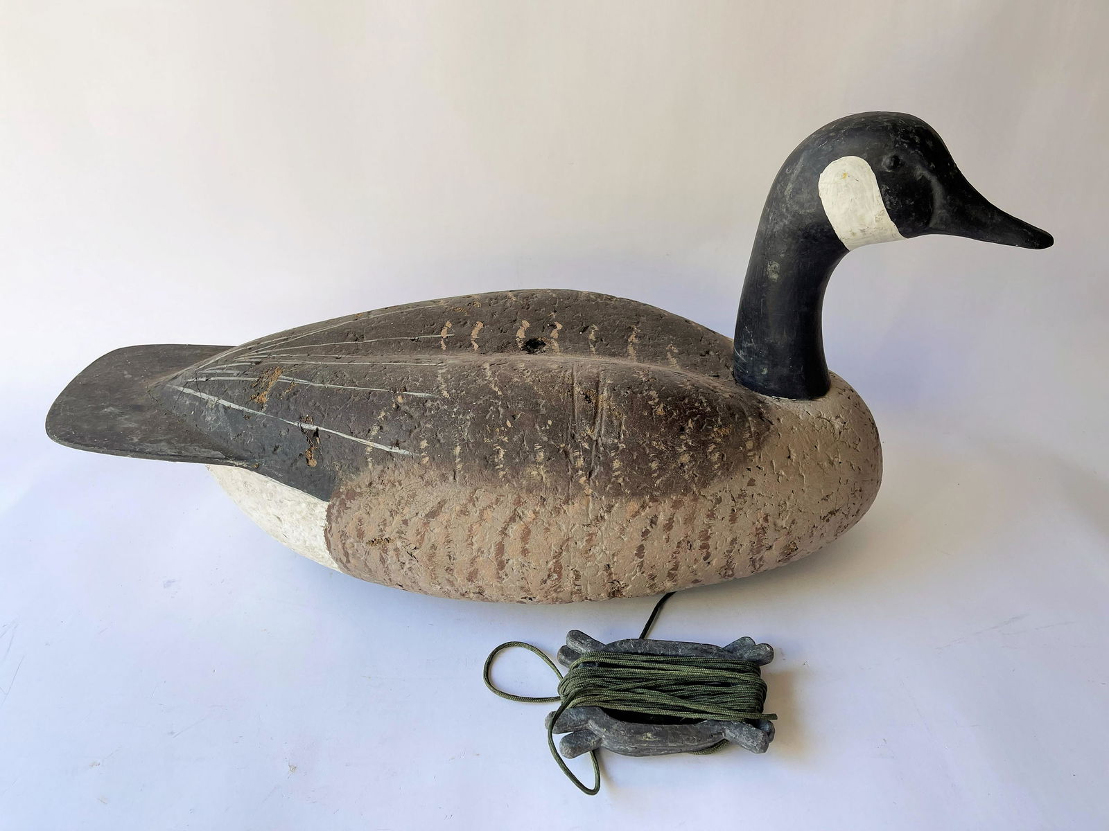 FOLK ART GOOSE DECOY (1 of 4)