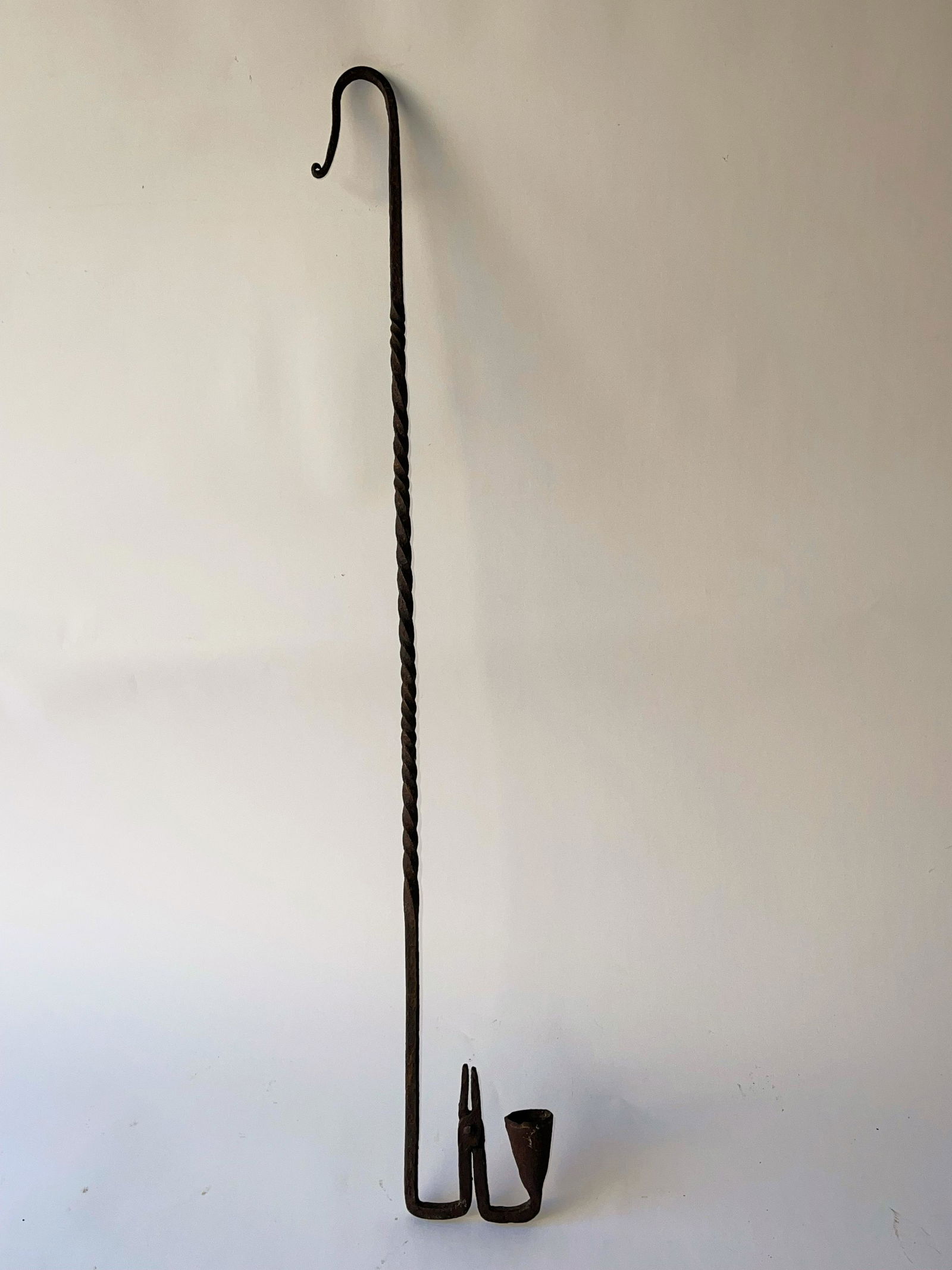 18TH C HANGING RUSH LIGHT WITH CANDLE HOLDER (1 of 3)