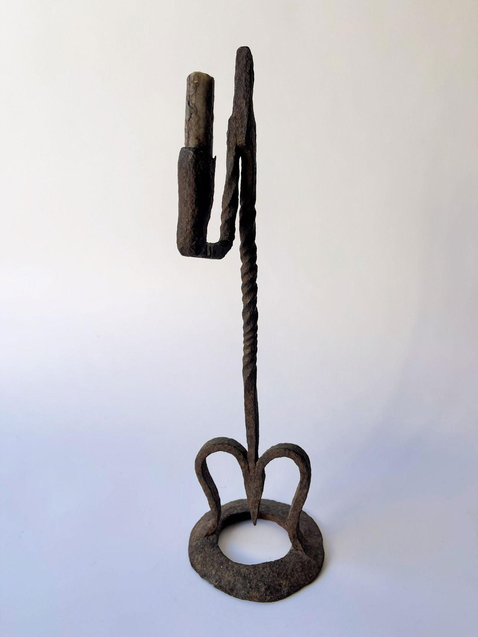 TALL WROUGHT IRON HEARTH RUSH LIGHT (1 of 5)