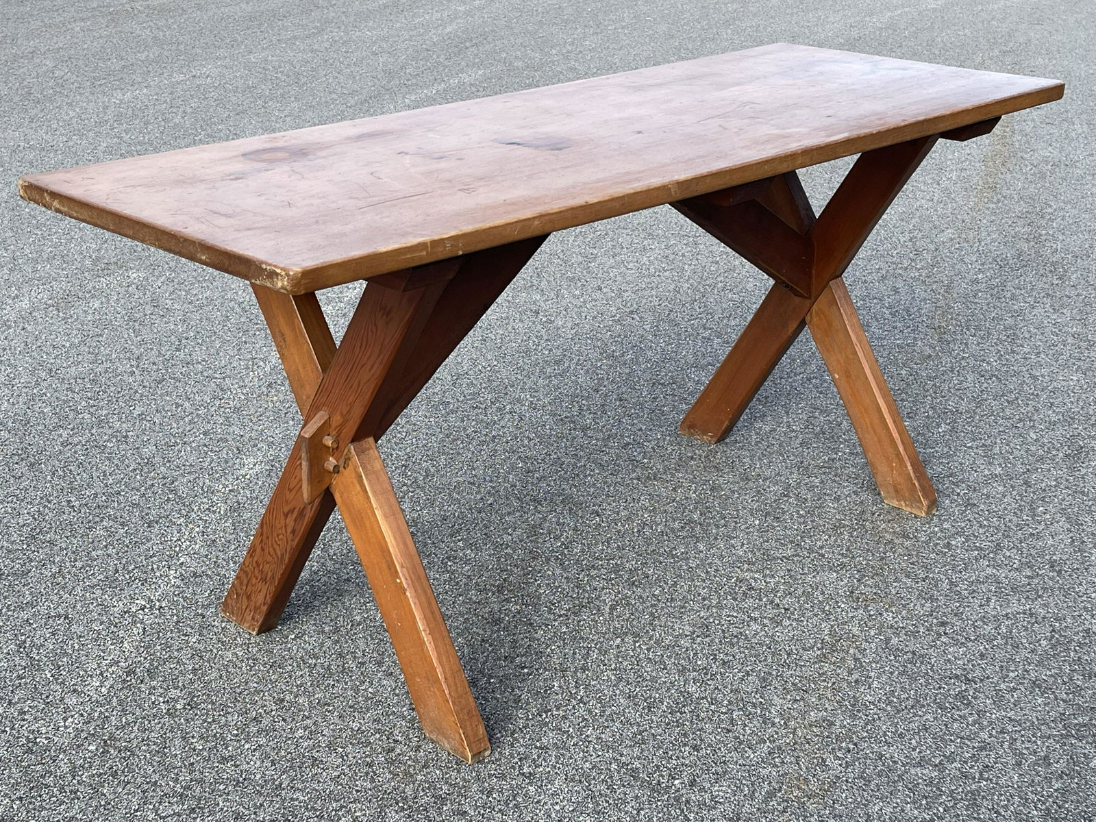 SAWBUCK DINING TABLE Mar 04, 2023 D.L. Straight Auctions in MA