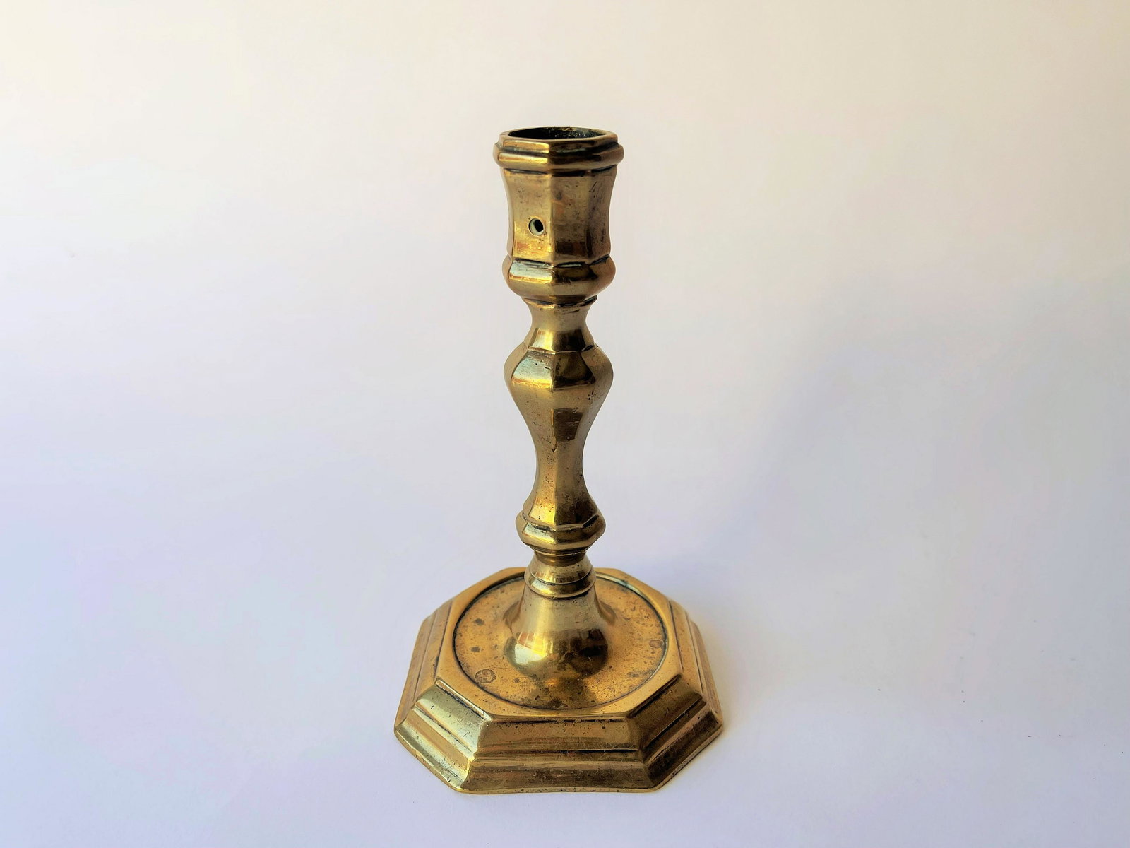 EARLY 18TH C ENGLISH OR FRENCH CANDLESTICK (1 of 4)