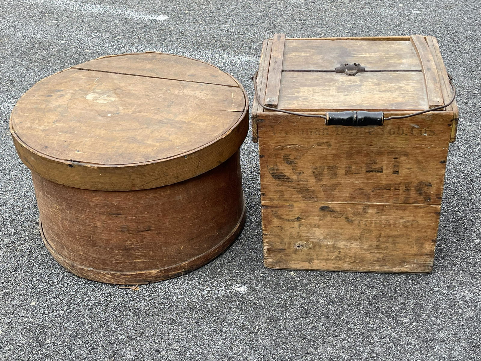ADVERTISING EGG CRATE, LARGE CHEESE BOX (1 of 3)