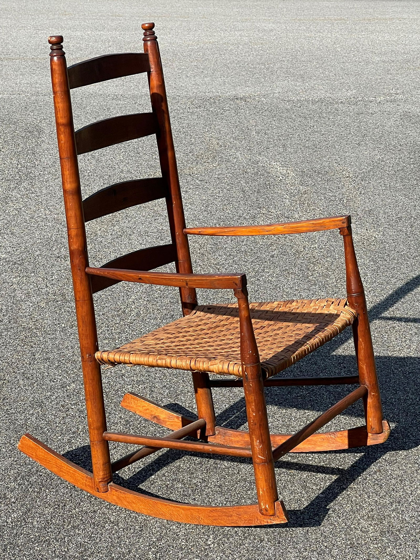 18TH C LADDERBACK ROCKING CHAIR (1 of 3)