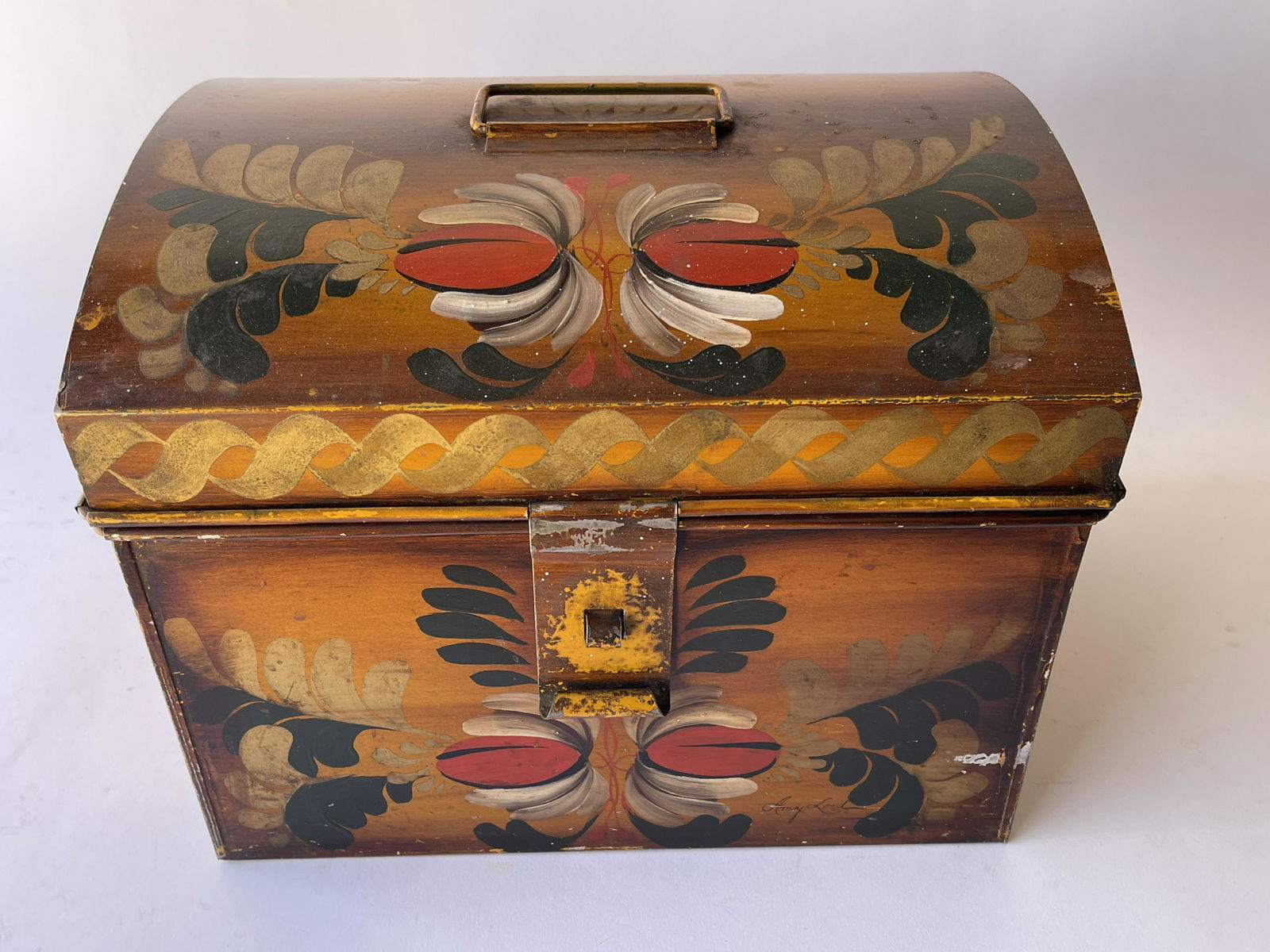 Tole Decorated Tin Box Auction