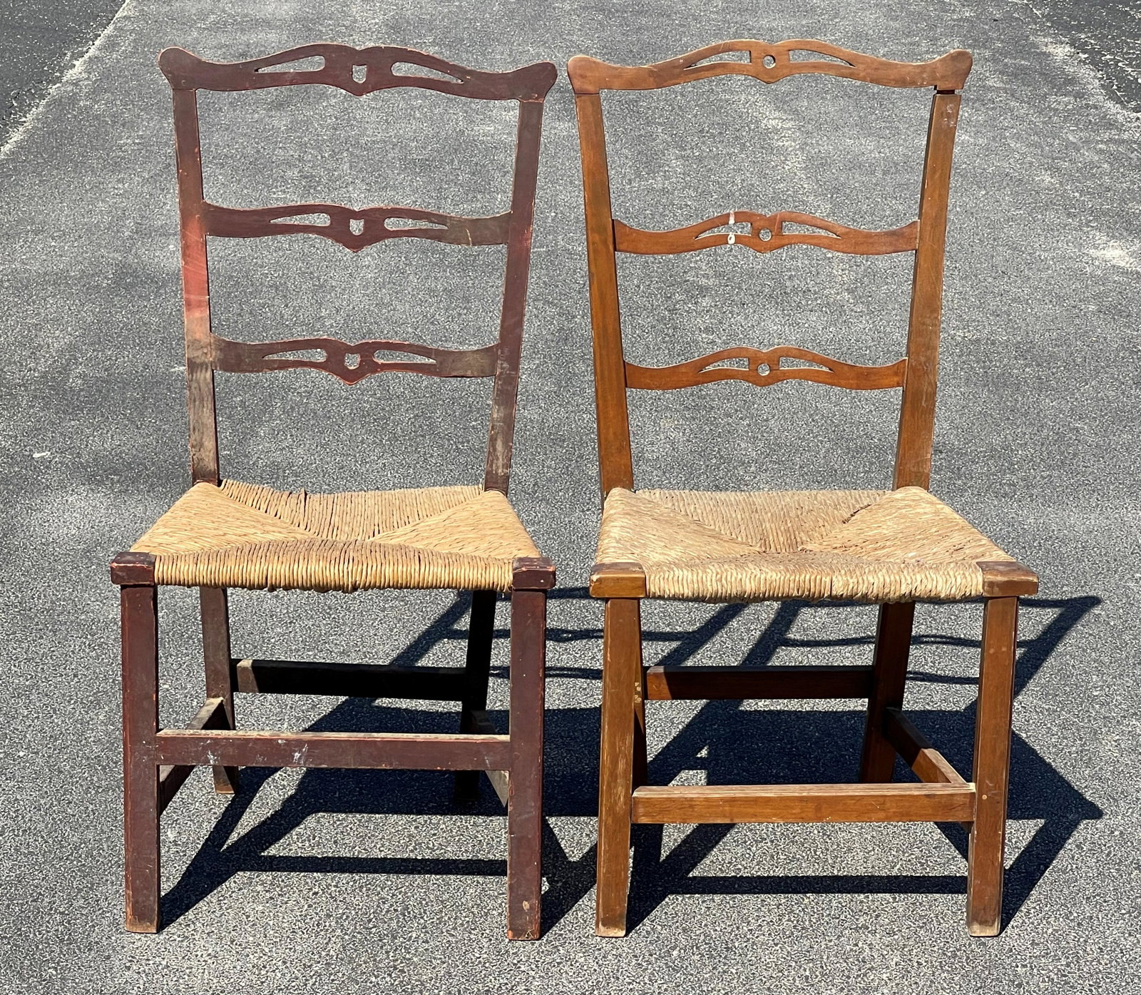 TWO CONNECTICUT CHIPPENDALE CHAIRS: TWO CONNECTICUT CHIPPENDALE CHAIRS