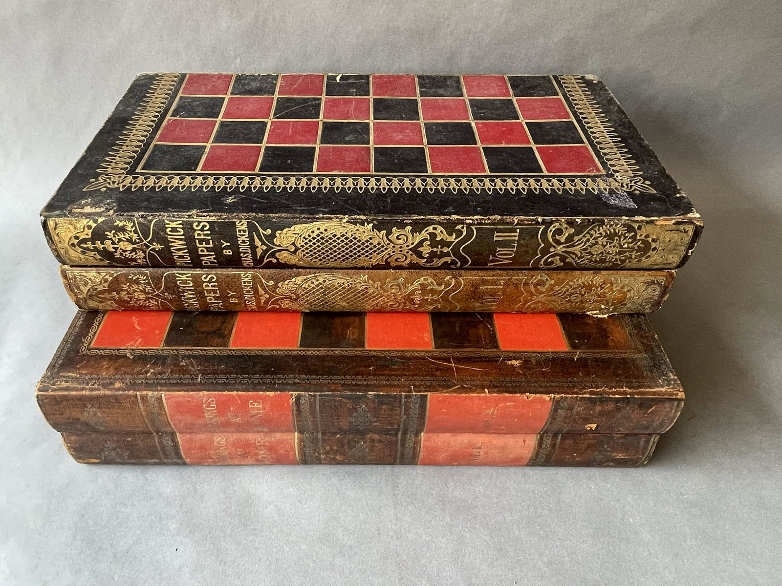 TWO ANTIQUE FOLDING GAME BOXES IN THE FORM OF BOOKS (1 of 6)