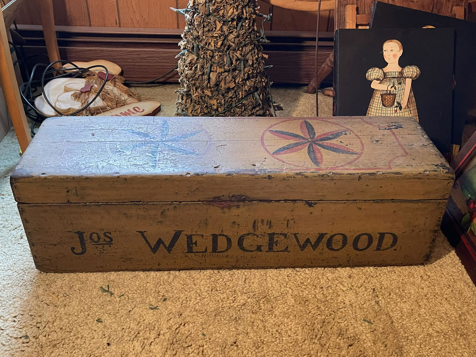 Jos Wedgewood Painted Box with Kitchen lot (1 of 5)
