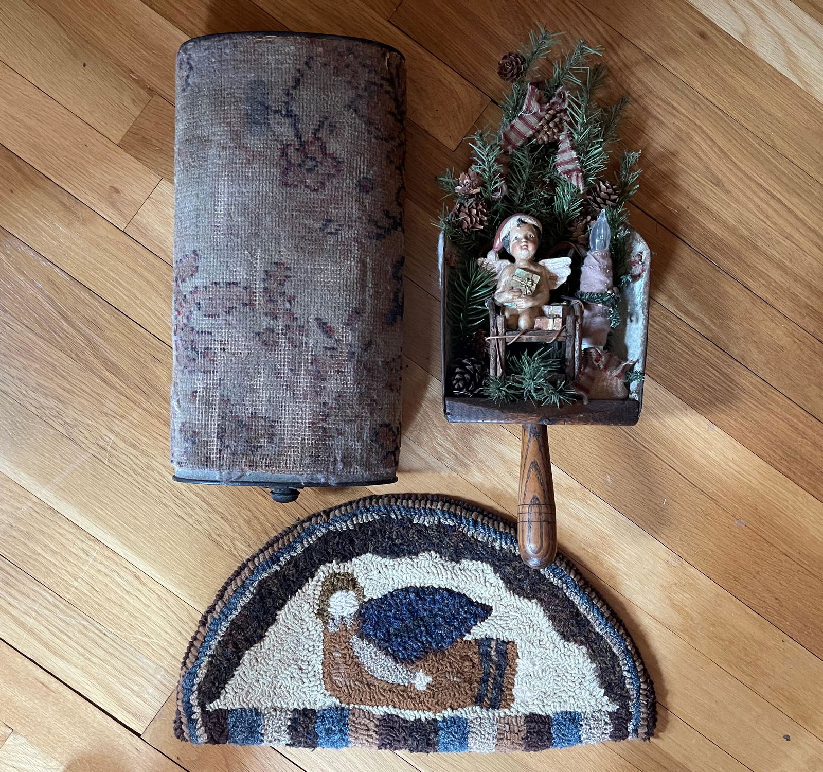 Carriage Foot Warmer , Table Pad , Decorative Christmas (1 of 1)