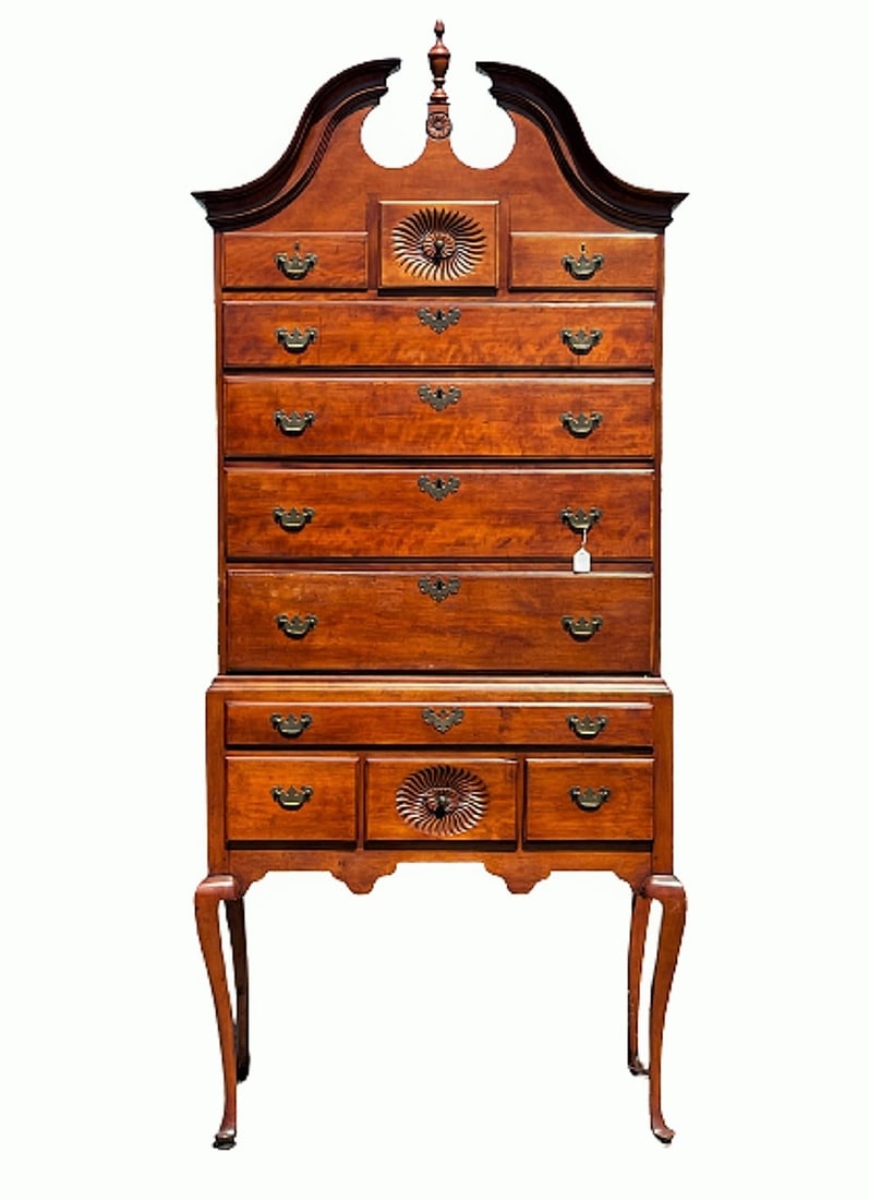 CT RIVER VALLEY QUEEN ANNE BONNET TOP HIGHBOY (1 of 9)