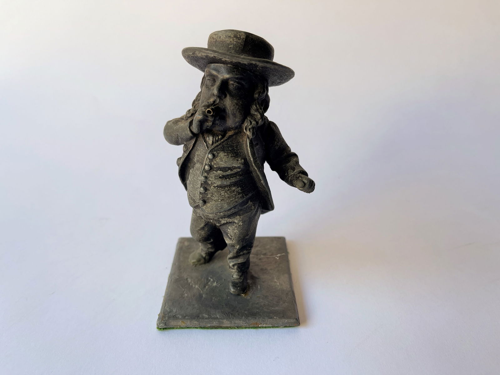 CIRCA 1850 "BOSS TWEED' CIGAR STORE LIGHTER (1 of 5)