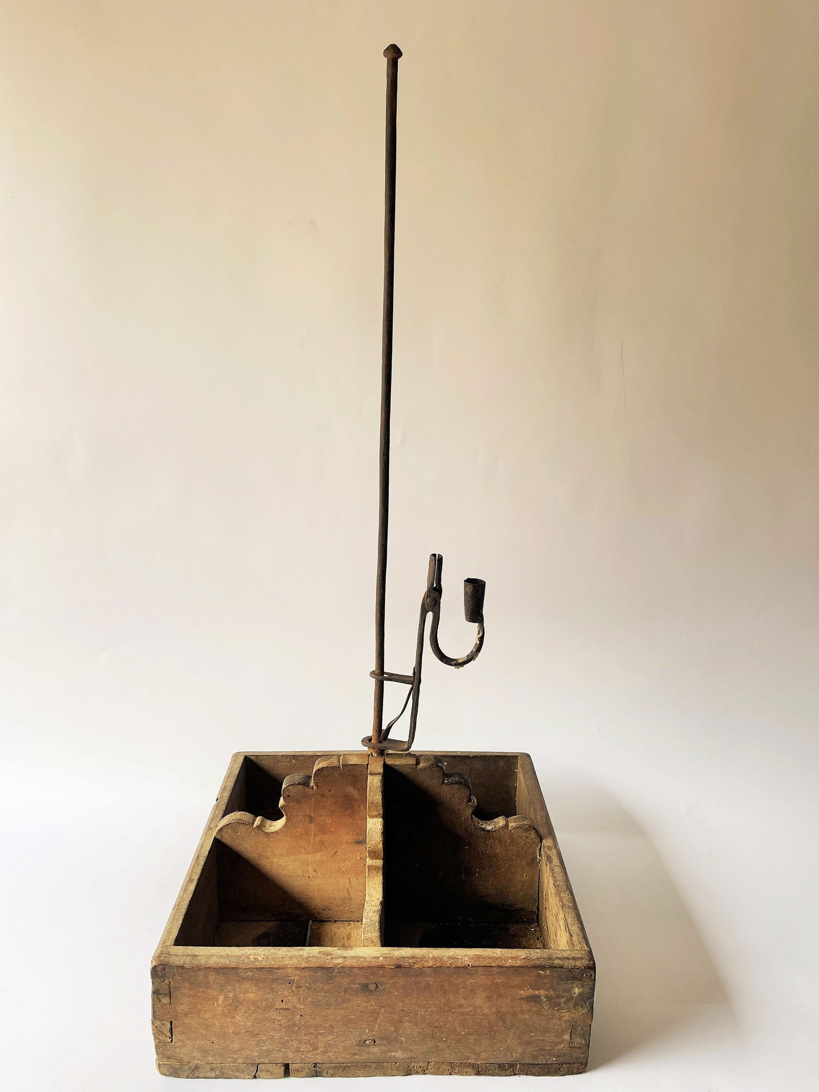 SHOEMAKERS CANDLE AND RUSH LIGHT ORIGINAL PAINT 4-SECTION BASE , FORGED IRON CANDLE AND RUSH LIGHT (1 of 5)