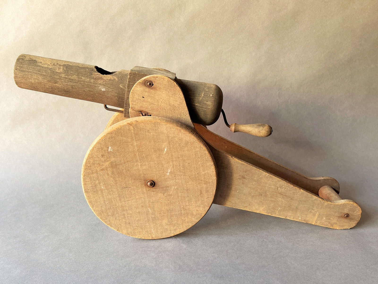 FOLK ART PRIMITIVE WORKING CANNON, (1 of 4)