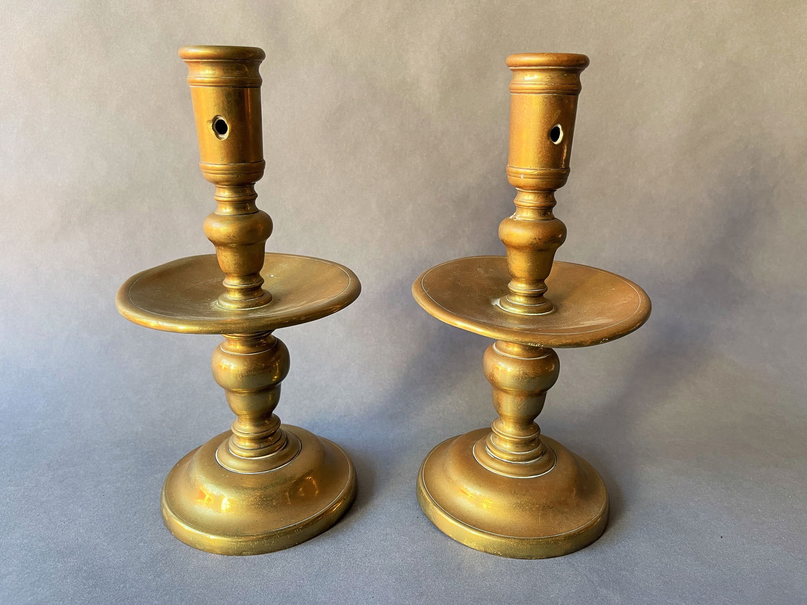 RARE PAIR OF 17TH CUTCH MID DRIP BRASS HEEMSKERK CANDLESTICKS (1 of 4)