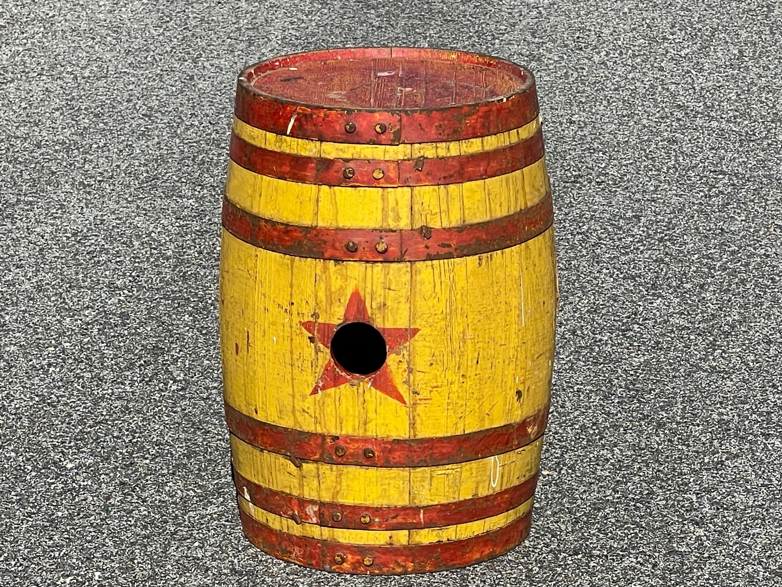 UNDERSIZED FOLK ART WOODEN BARREL/KEG WITH ORIGINAL PAINT DECORATION (1 of 3)