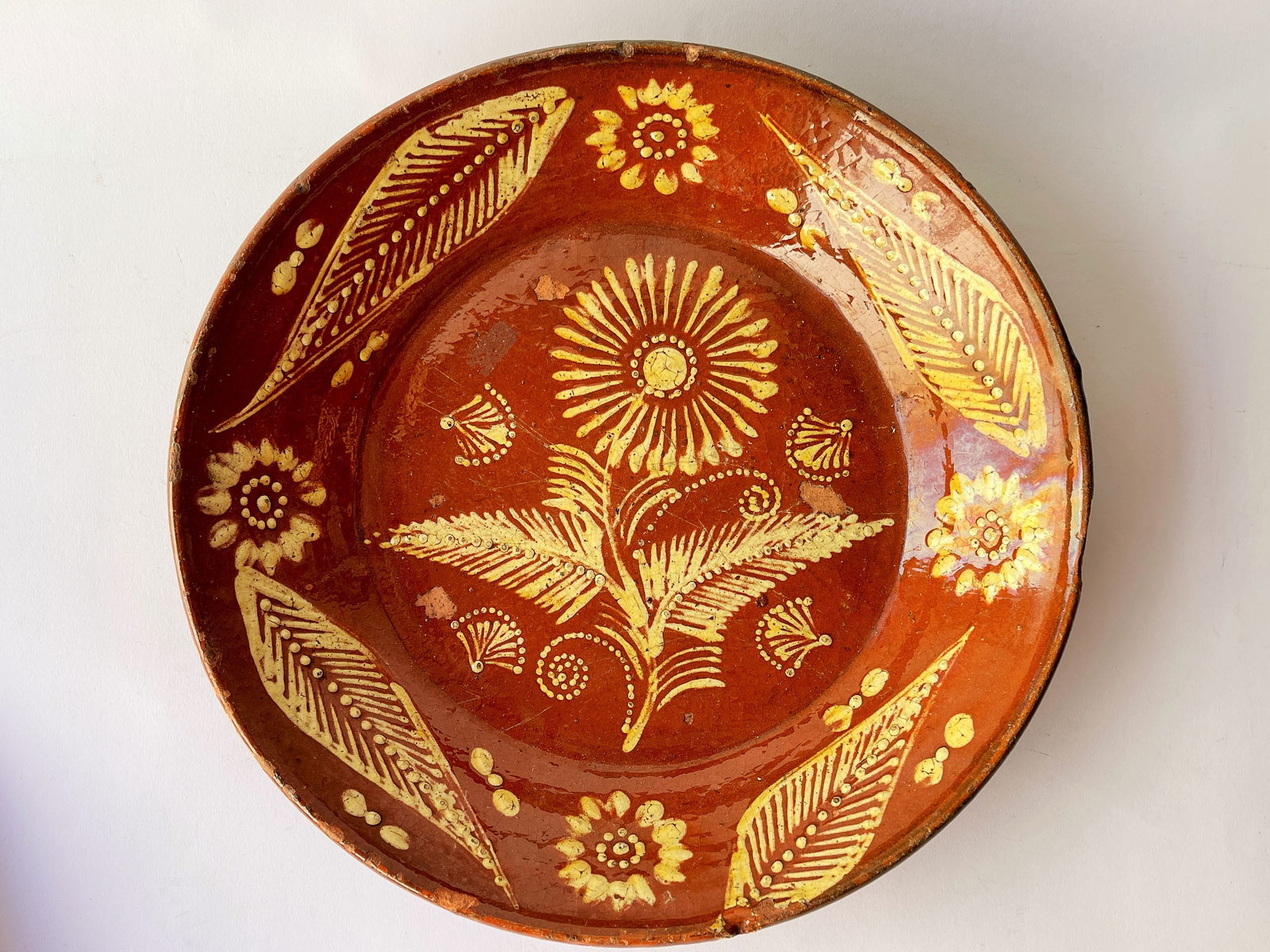 LATE 18TH C SHALLOW FISH DECORATED MILK PAN (1 of 2)